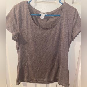 Large H&M basic tee in Cocoa